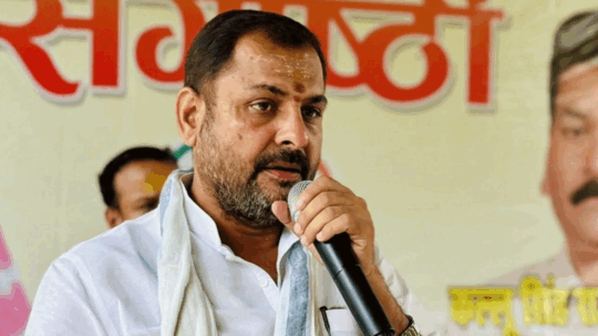 बांदा विधायक और SDM विवाद से गरमाई UP की सियासत, प्रकाश द्विवेदी बोले- जहां भी गड़बड़ी होगी हड़काएंगे
