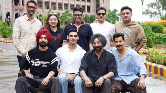 'बॉर्डर 2' से नहीं निकाले जाएंगे दिलजीत दोसांझ, 'सरदार जी 3' विवाद के बीच हुआ दावा- हटाने का नहीं है कोई प्लान
